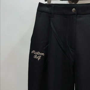 (70) 말본 블랙 모 소재 밴딩 핀턱 와이드 핏 여성골프팬츠