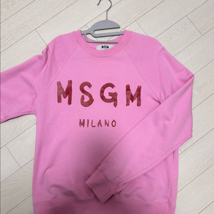 MSGM 로고 맨투맨