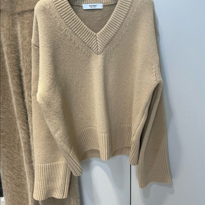 마이아이코 브이넥 니트& 앙고라 팬츠