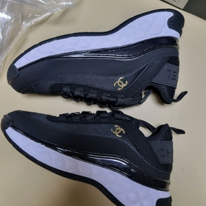 샤넬 믹스드파이버 스니커즈 금장로고