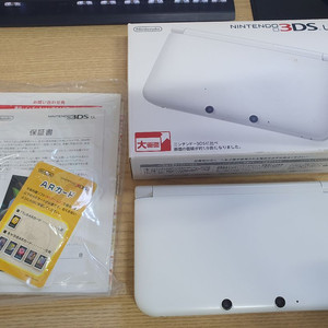 닌텐도 3ds xl 화이트 a급 순정