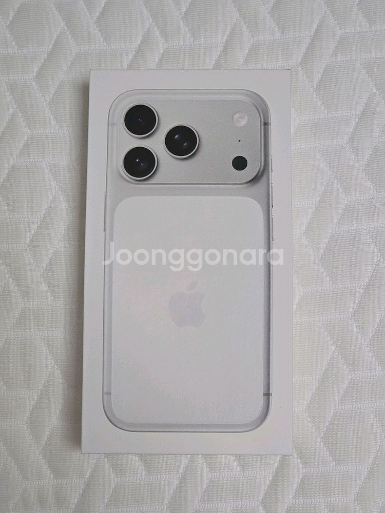아이폰17 프로 화이트 256g 미개봉 새상품 자급제--0