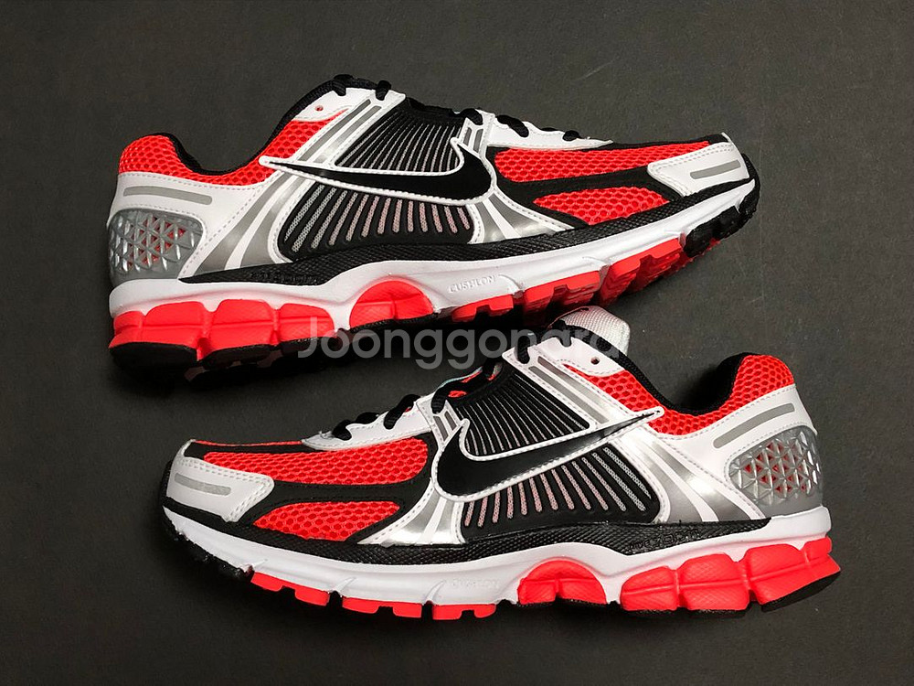 나이키 줌 보메로 5 SE 브라이트 크림슨--3