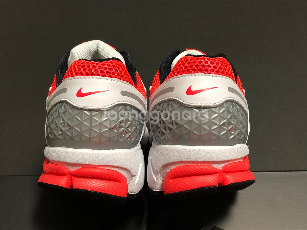 나이키 줌 보메로 5 SE 브라이트 크림슨--6