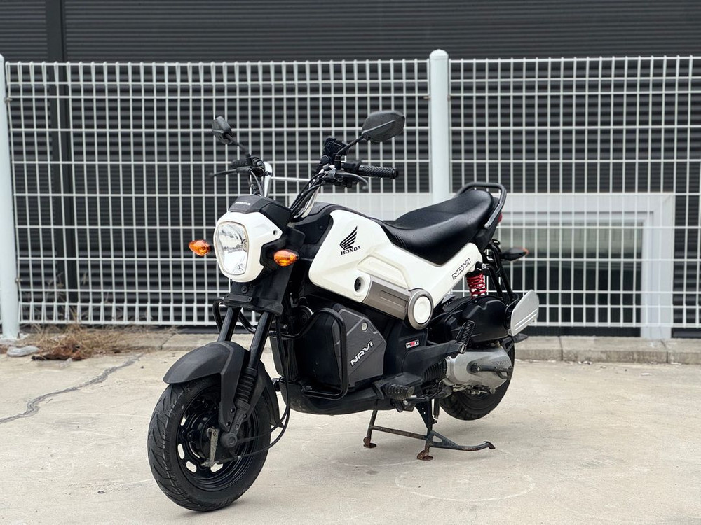 혼다 나비110 16년식 1만키로 러기지박스 튜닝 깔끔한차량 판매합니다 이미지