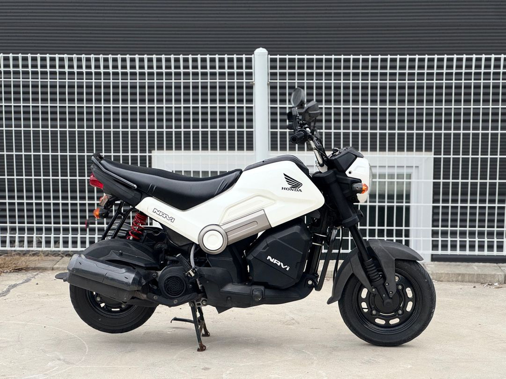 혼다 나비110 16년식 1만키로 러기지박스 튜닝 깔끔한차량 판매합니다 이미지