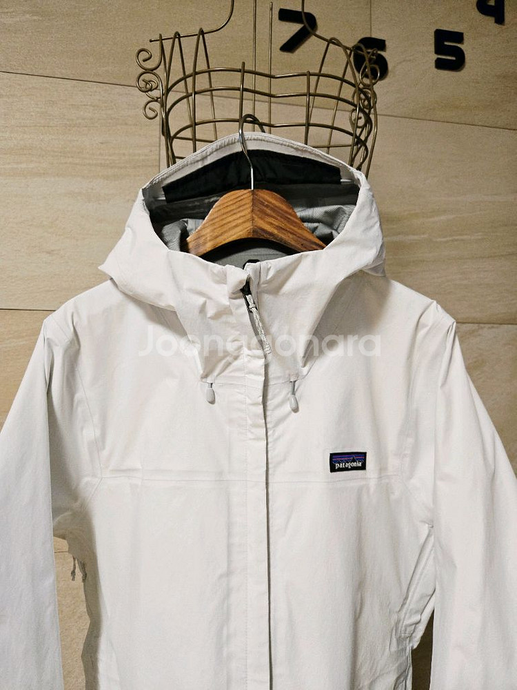 파타고니아 경량 아웃도어 자켓--1