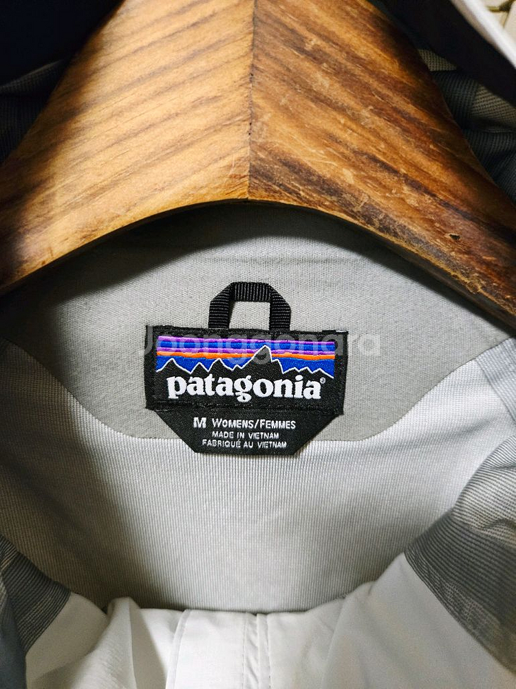 파타고니아 경량 아웃도어 자켓--6