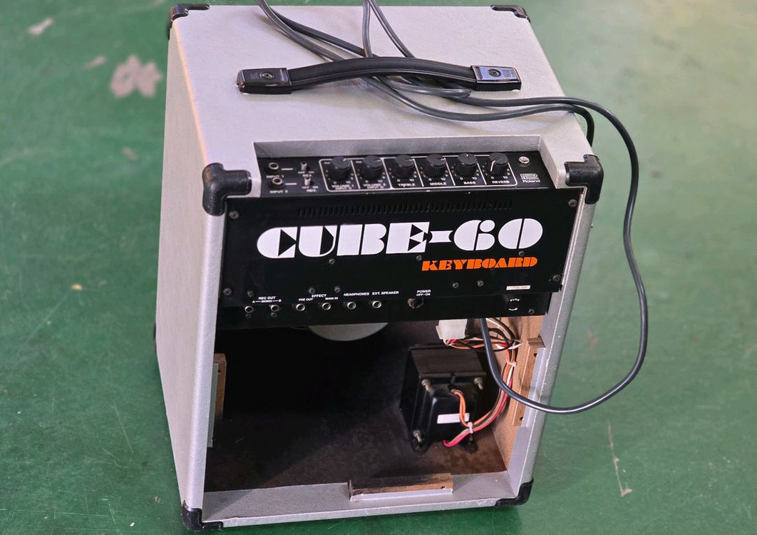 롤랜드 큐브 60 건반 스피커 / 앰프 이미지