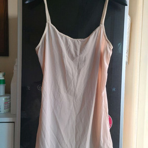 여성용 속옷 끈나시