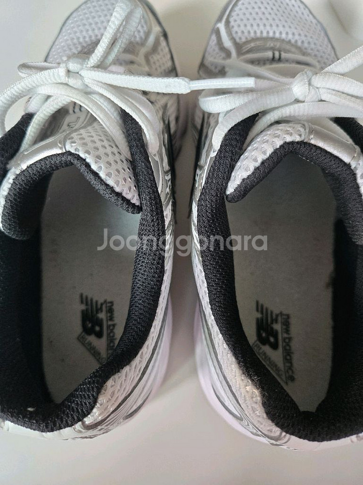 뉴발란스 740 화이트실버 (u740nw2) 240사이즈--7