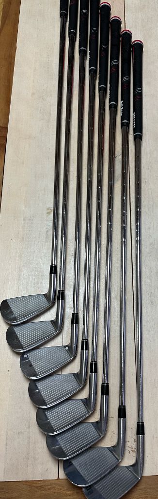 브릿지스톤 V300 7세대 아이언 세트--4