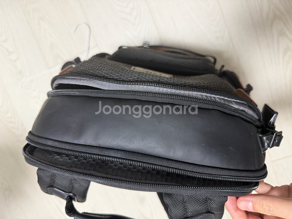 투미 알파브라보 네비게이션 백팩 블랙 오닉스--4