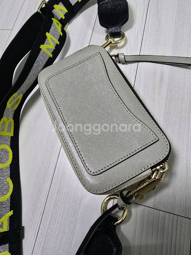 마크제이콥스 카메라백 더스트멀티 정품 운포--2