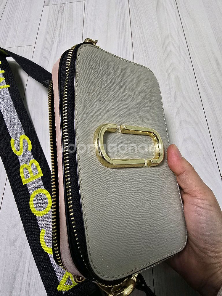 마크제이콥스 카메라백 더스트멀티 정품 운포--3