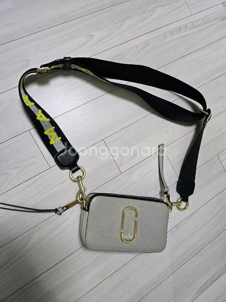 마크제이콥스 카메라백 더스트멀티 정품 운포--1