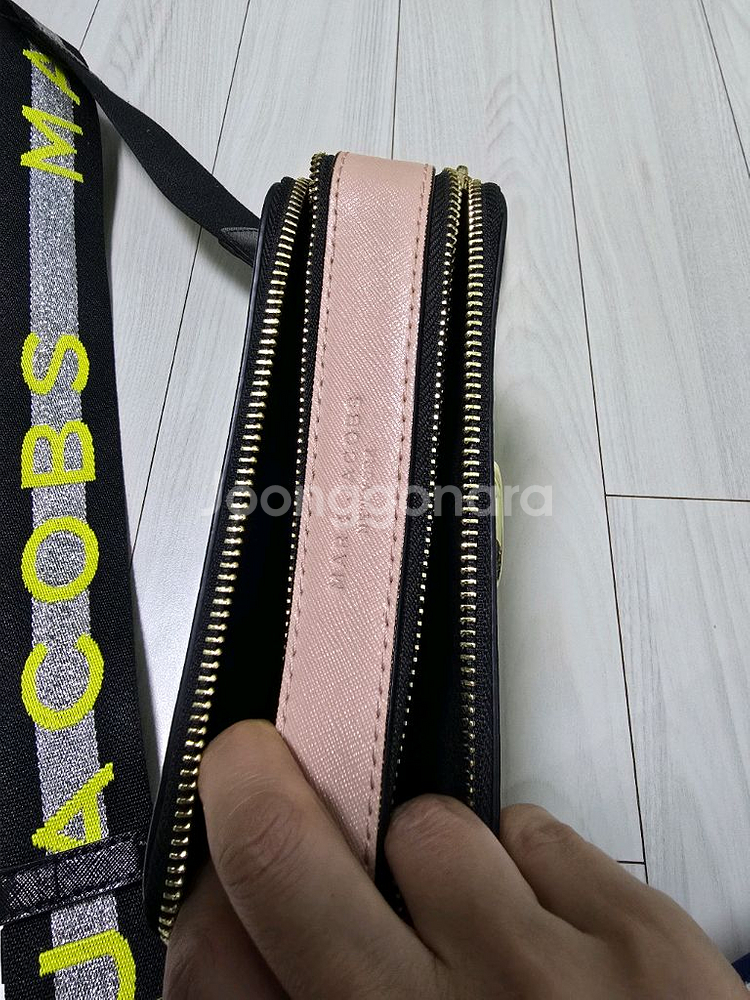 마크제이콥스 카메라백 더스트멀티 정품 운포--5