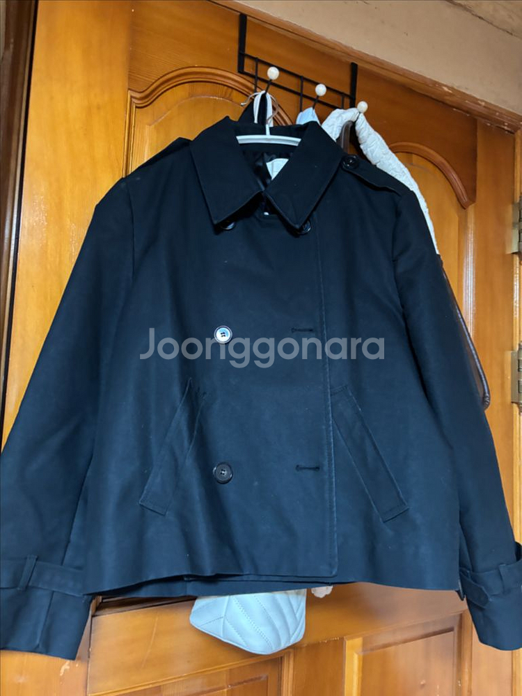 로니엘 트렌치자켓 검정 끈도있음--0