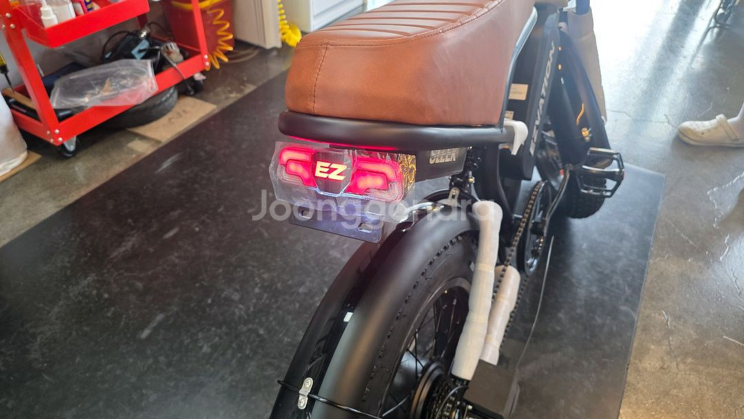 이지베이션 슬릭AL버젼 팻바이크 전기자전거 새제품--3
