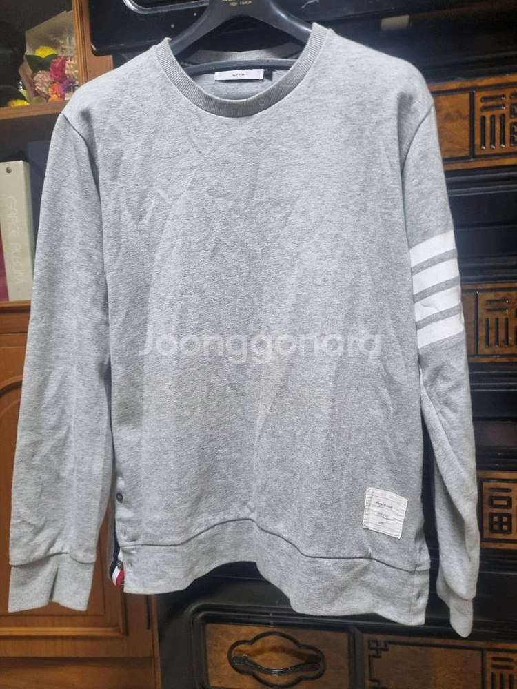 톰브라운 맨투맨. M/L--0