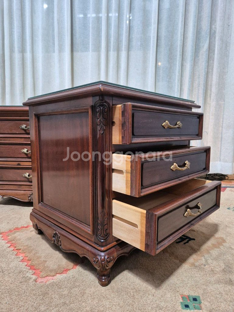 1970년대 빈티지 원목 3단 협탁--4