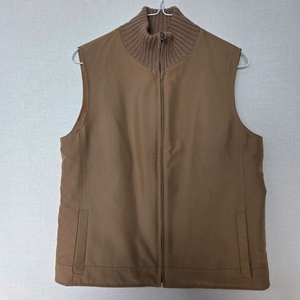 SOLEZIA 토끼털 하프넥 조끼 55.66