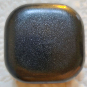 버즈 2 화이트 본체 판매합니다