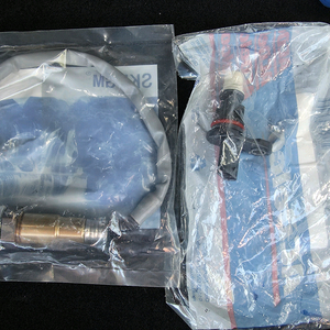 올뉴말리부 2.0 2차산소센서 및 크랭크샤프트 포지션센서 새상품팝니다