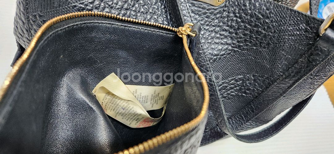 버버리 캔터버리 레더 숄더백--7