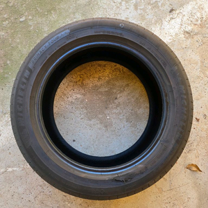 미쉐린 프러이머시 투어 245 50 18 타이어 팝니다