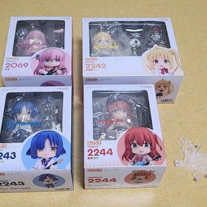 봇치 더 록 넨도+니지카 드럼 거치대 팝니다.