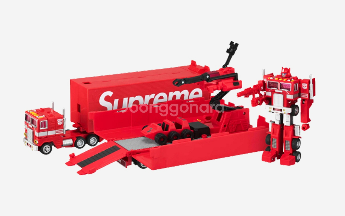 슈프림 트랜스포머 옵티머스 프라임 피규어--1