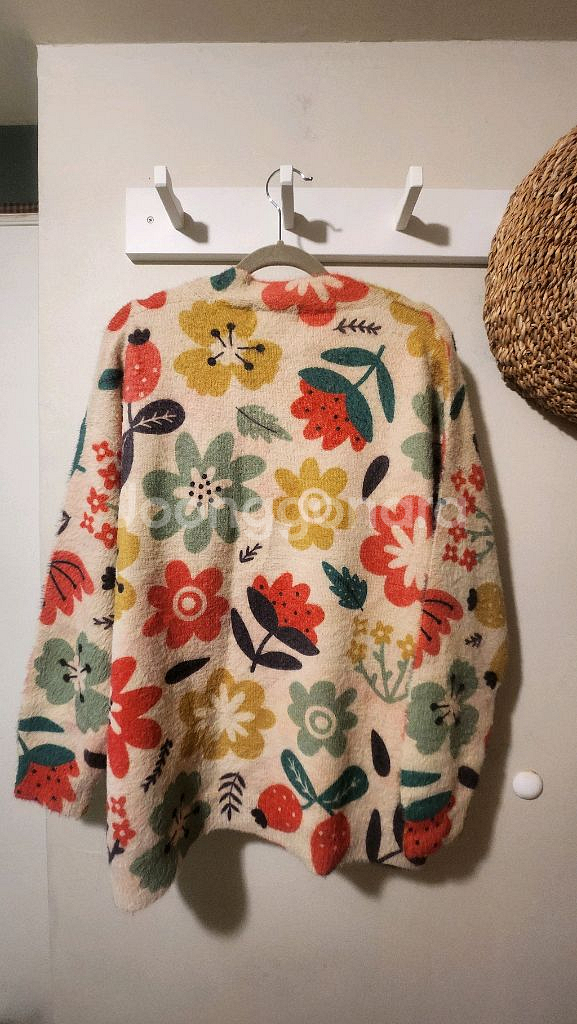 [free]캐시미어20 플라워 패턴 가디건--1