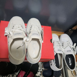 페이유에 스니커즈