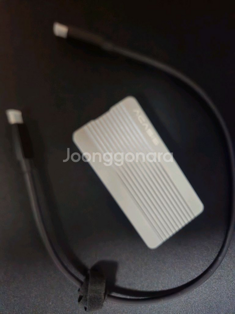 중고 삼성 990 PRO 4TB + 아카시스 SSD 인클로저 팝니다.--1