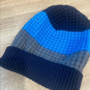 버버리 니트 비니