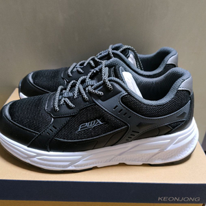 (새상품)런닝화 255 운동화 프로월드컵