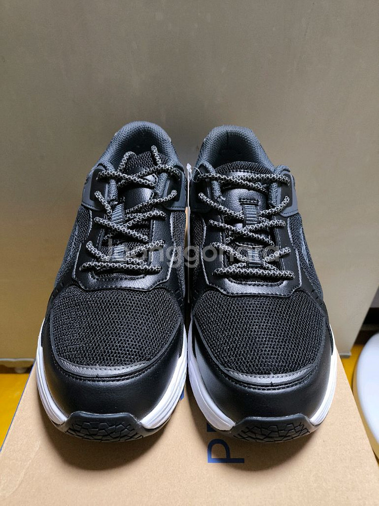 (새상품)런닝화 255 운동화 프로월드컵--3