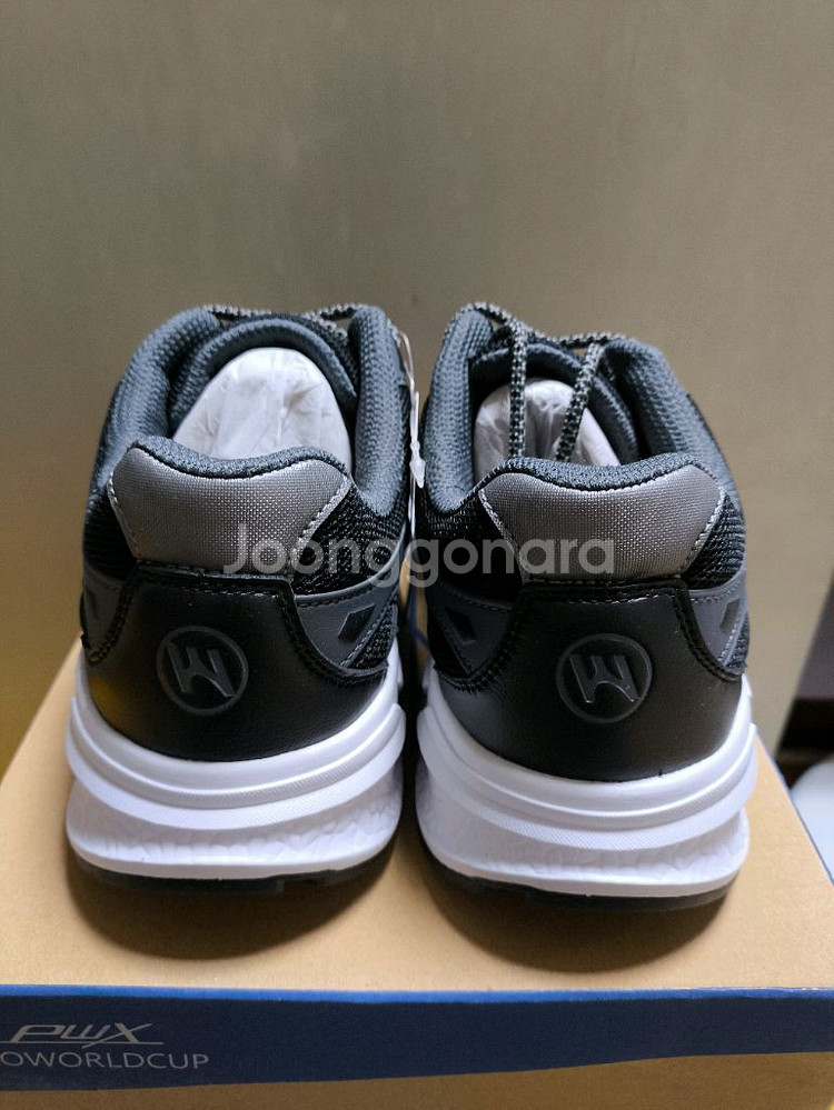 (새상품)런닝화 255 운동화 프로월드컵--4