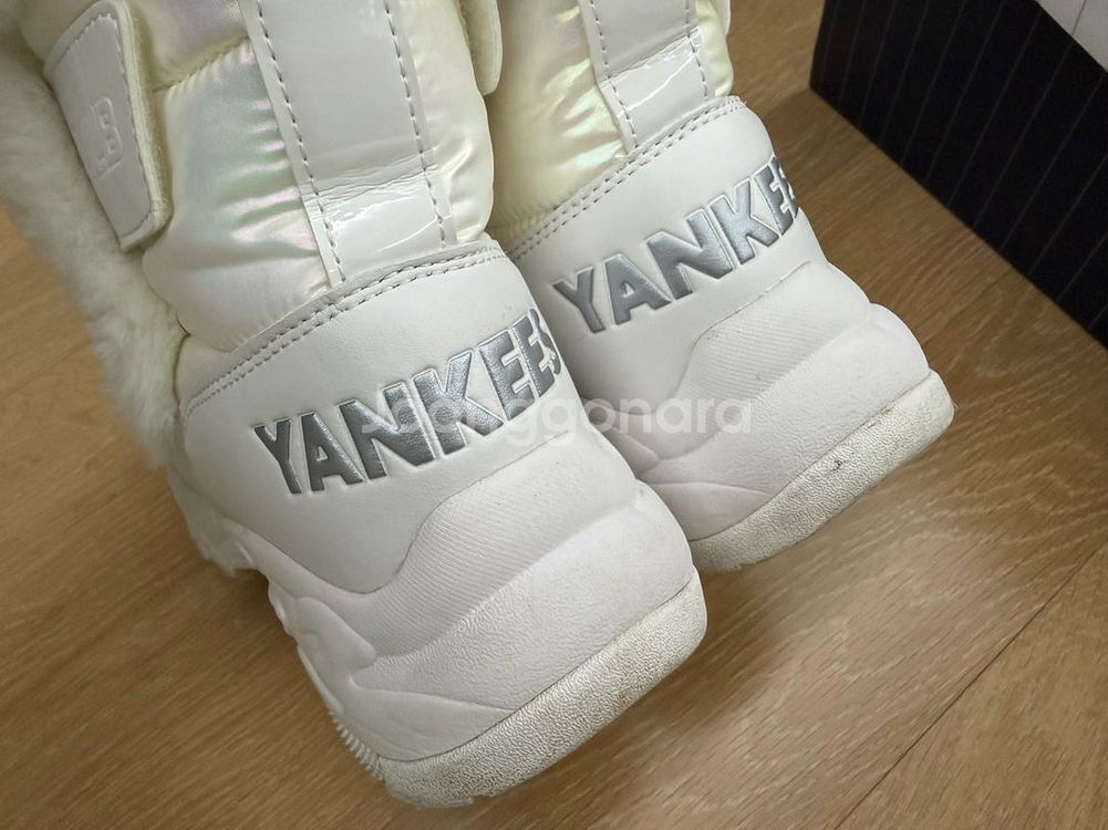 mlb키즈 패딩 방한부츠 220 팝니다.--4