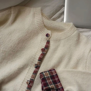 체크배색 니트 가디건 아이보리