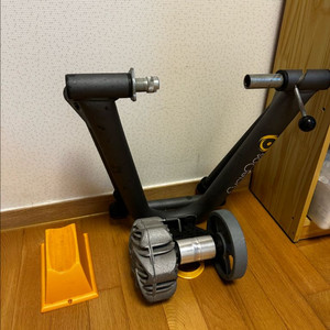 사이클옵스 고정로라