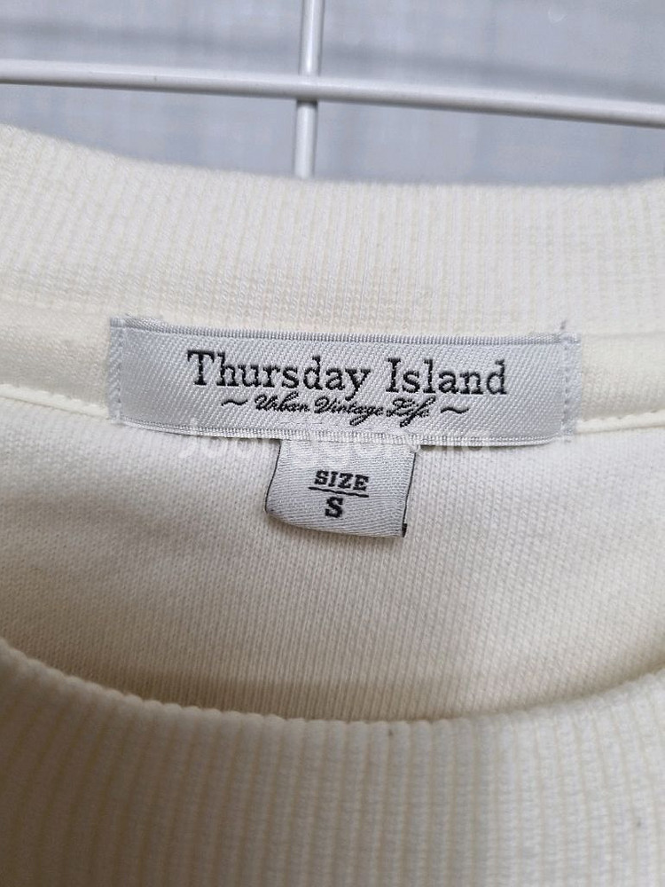 써스데이아일랜드 뽀글이 맨투맨--4