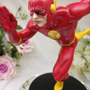 DC 콜렉터블 한정판 스태츄 플래시 by Francis Manapul