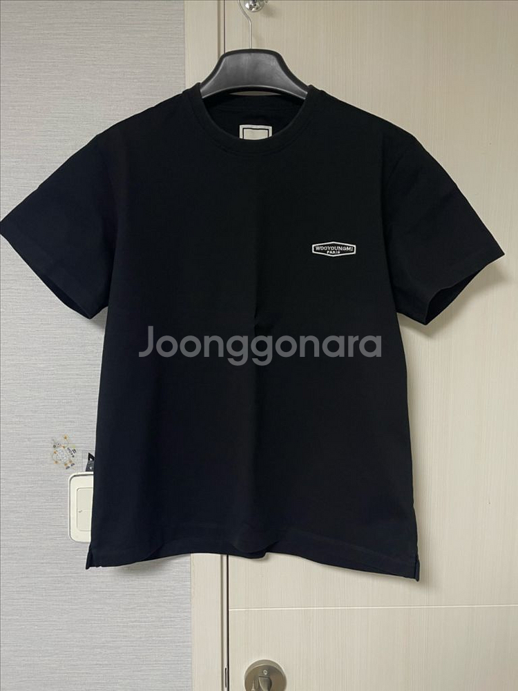 [46] 우영미 블랙 백로고 반팔 티셔츠--1