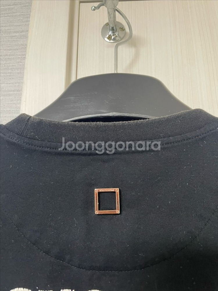 [46] 우영미 블랙 백로고 반팔 티셔츠--4