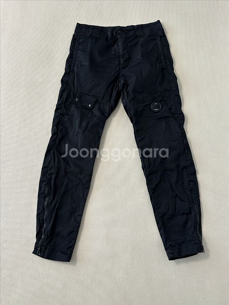 44) 정품 레귤러 CP컴퍼니 렌즈 카고 조거 팬츠--0