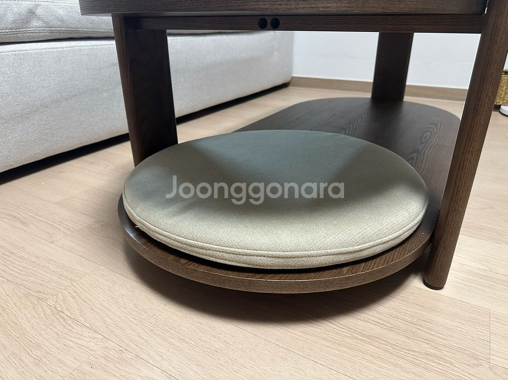 까사미아 몽스 티 테이블--2