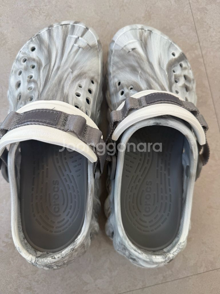 크록스 클로그 샌들 문라이트 240--1