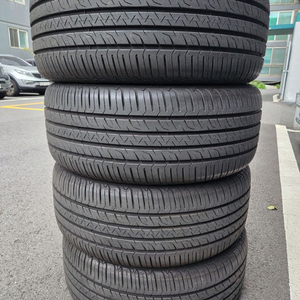 굿이어 이피션트그립 타이어 245 45 19 급 판매합니다